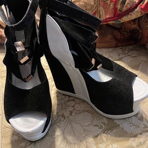 Stylish Black and White Wedge Sandals